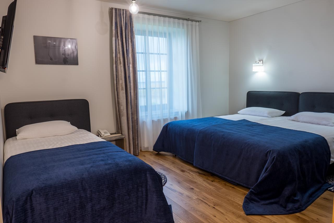 Zveju Uzeiga Hotel Šiauliai Екстериор снимка